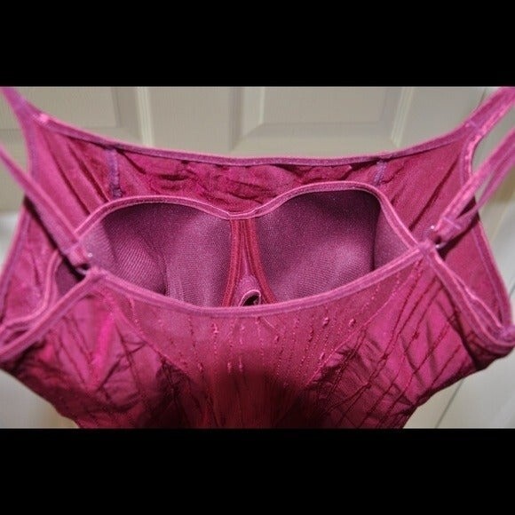 Bordeaux Top with sewn in bra - Picture 8 of 9